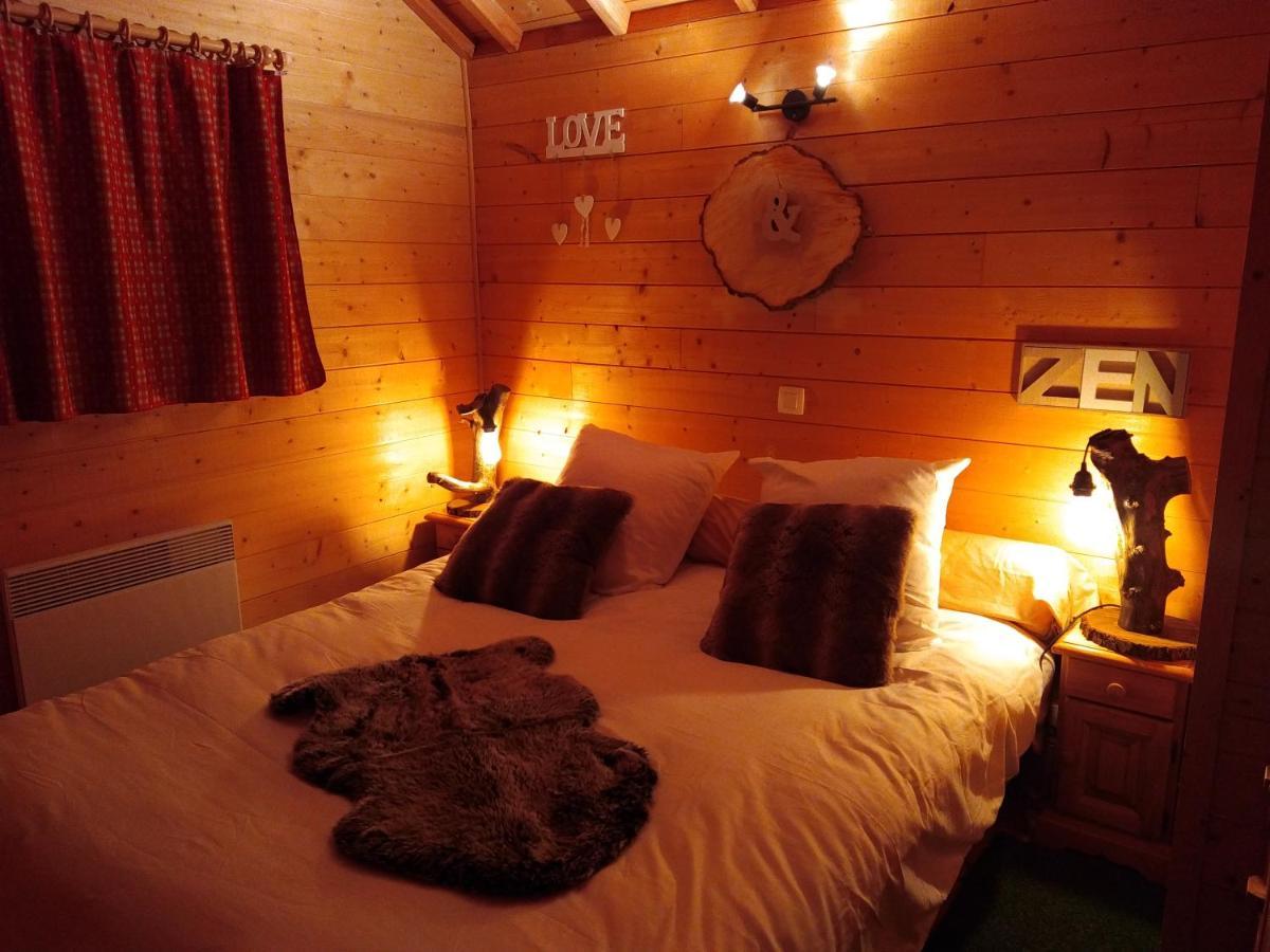 La Cabane A L'Oree Des Bornes Évires Eksteriør billede