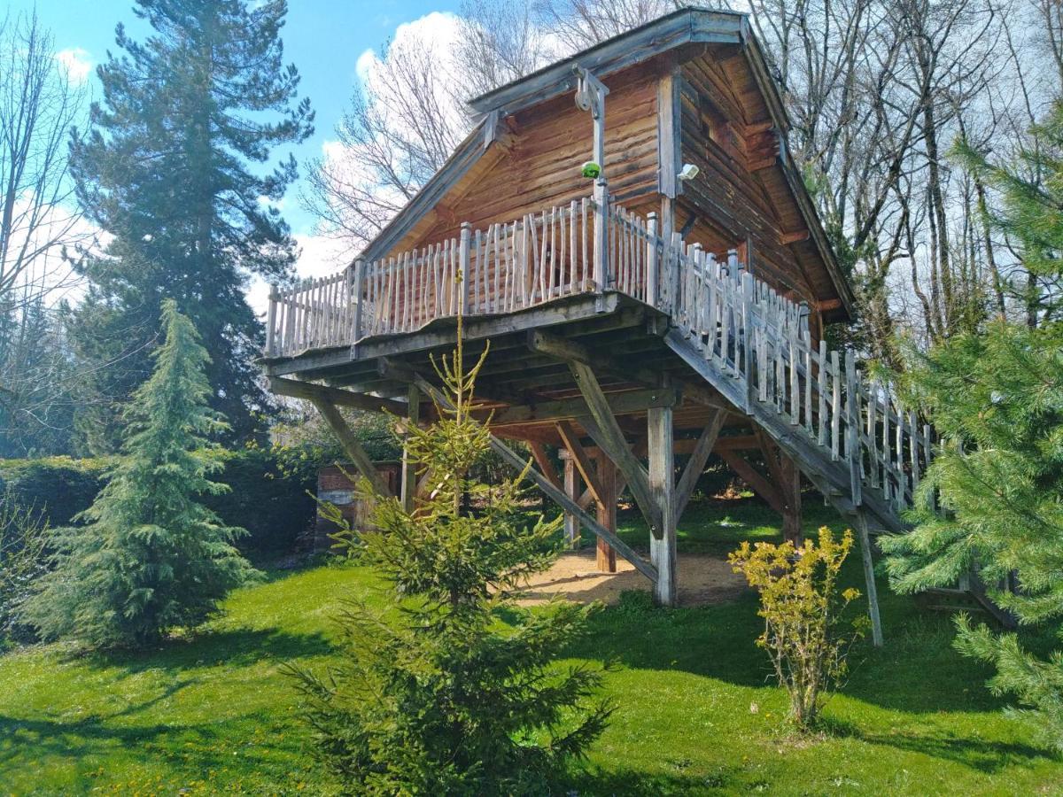 La Cabane A L'Oree Des Bornes Évires Eksteriør billede