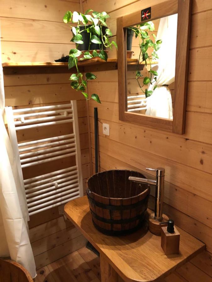 La Cabane A L'Oree Des Bornes Évires Eksteriør billede