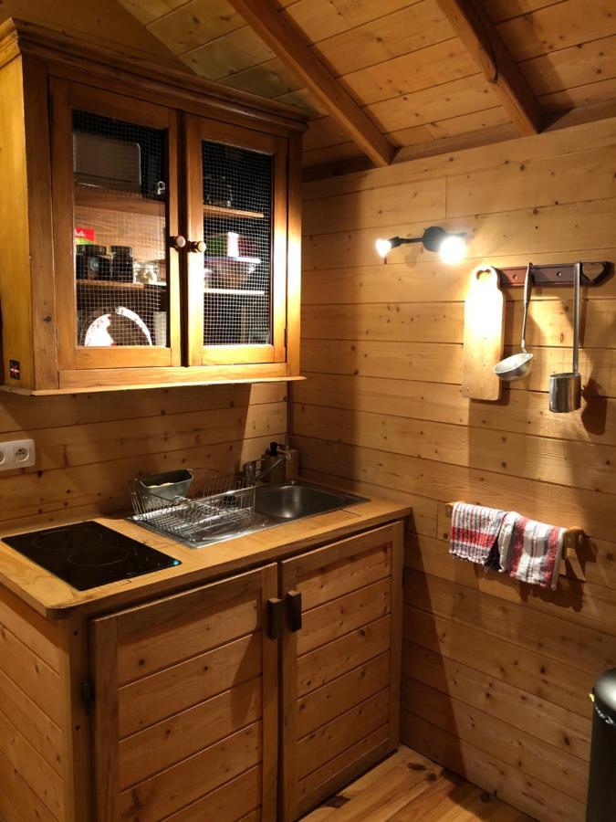 La Cabane A L'Oree Des Bornes Évires Eksteriør billede